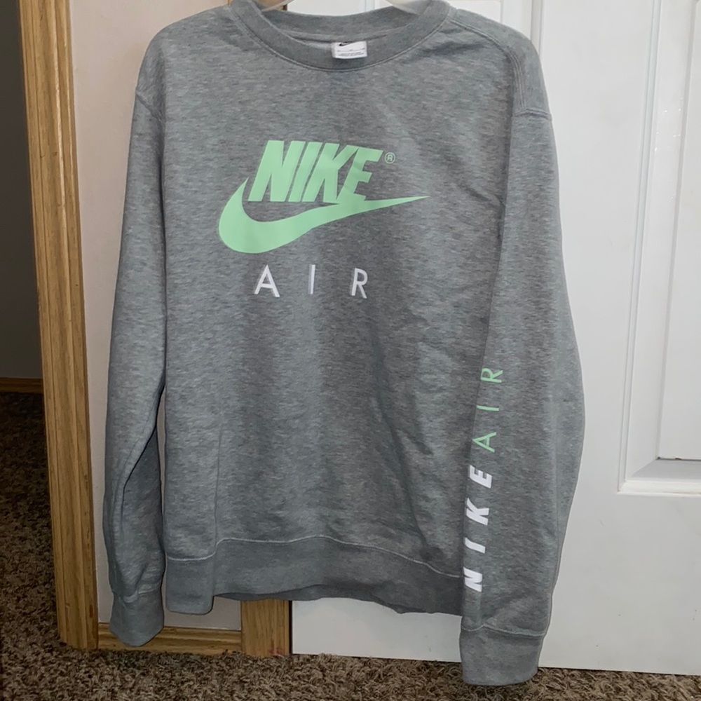 Nike crew